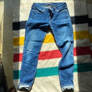 Vince jeans, W29. Great condition
